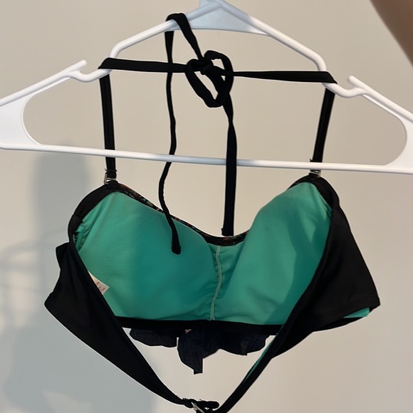 bikini top - Picture 2 of 2